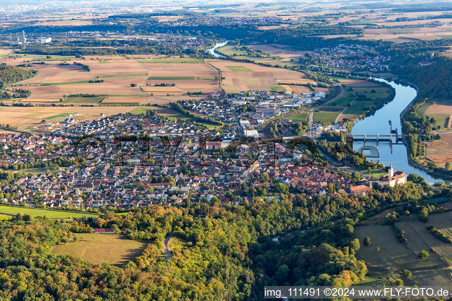 Vue oblique de Gundelsheim dans le département Bade-Wurtemberg, Allemagne