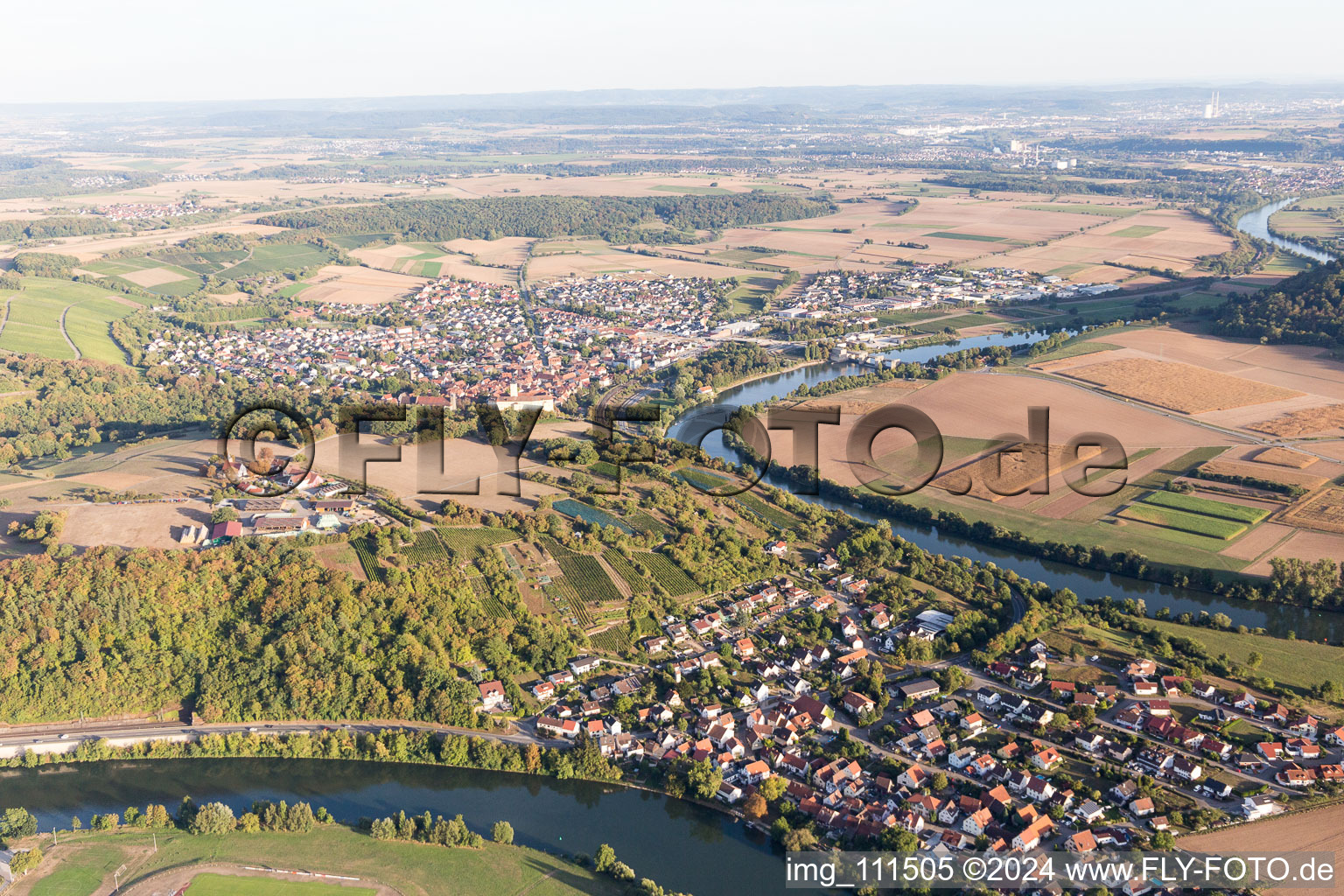 Vue aérienne de Bottingen avant Haßmersheim à Haßmersheim dans le département Bade-Wurtemberg, Allemagne