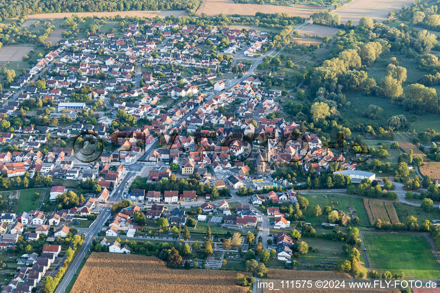 Vue oblique de Stettfeld dans le département Bade-Wurtemberg, Allemagne