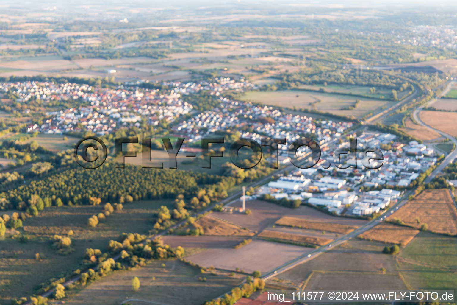 Vue oblique de Quartier Ubstadt in Ubstadt-Weiher dans le département Bade-Wurtemberg, Allemagne