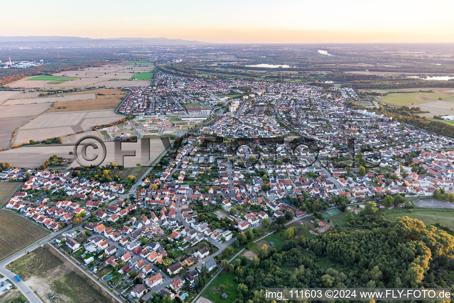 Quartier Hochstetten in Linkenheim-Hochstetten dans le département Bade-Wurtemberg, Allemagne d'en haut