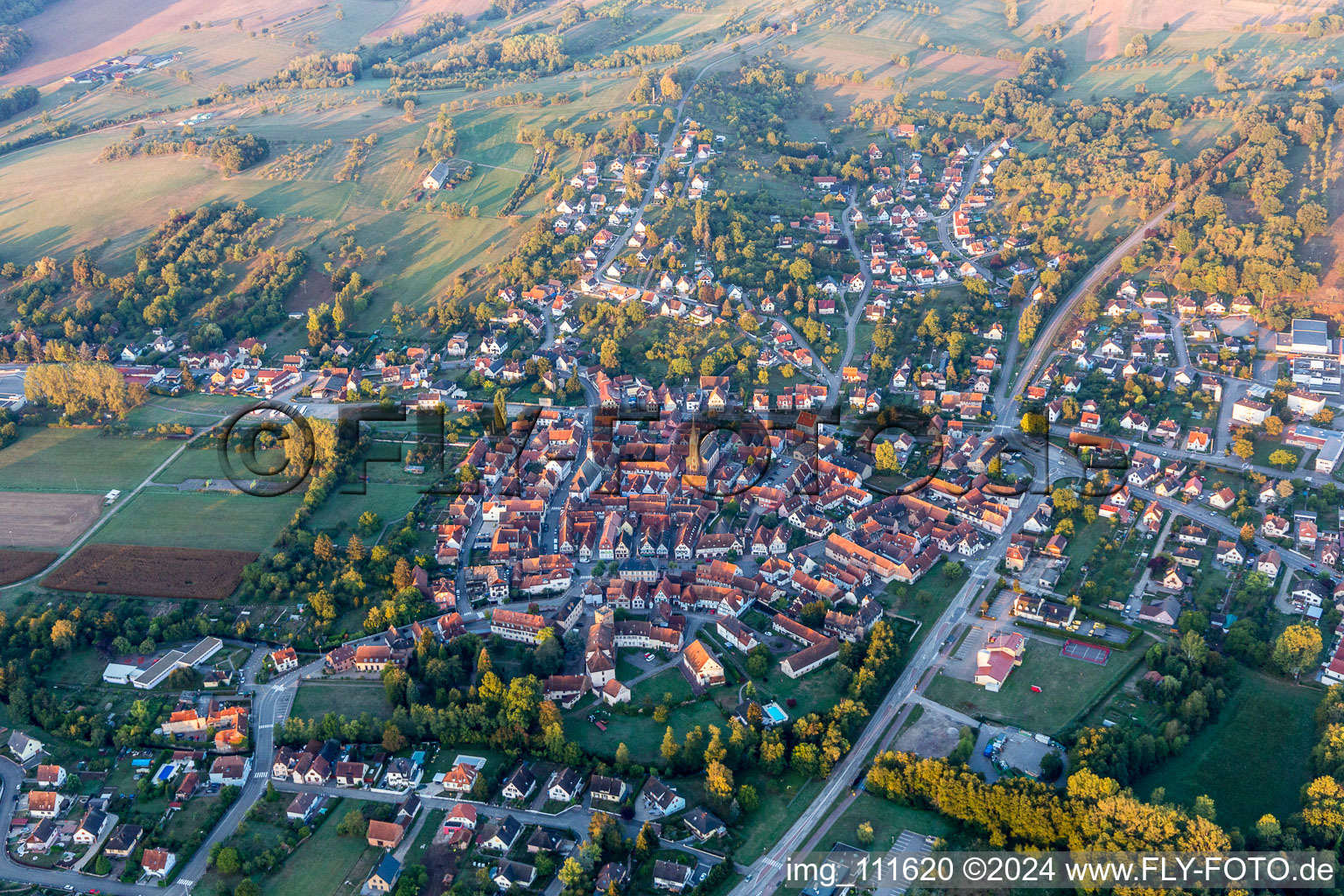 Vue d'oiseau de Wœrth dans le département Bas Rhin, France