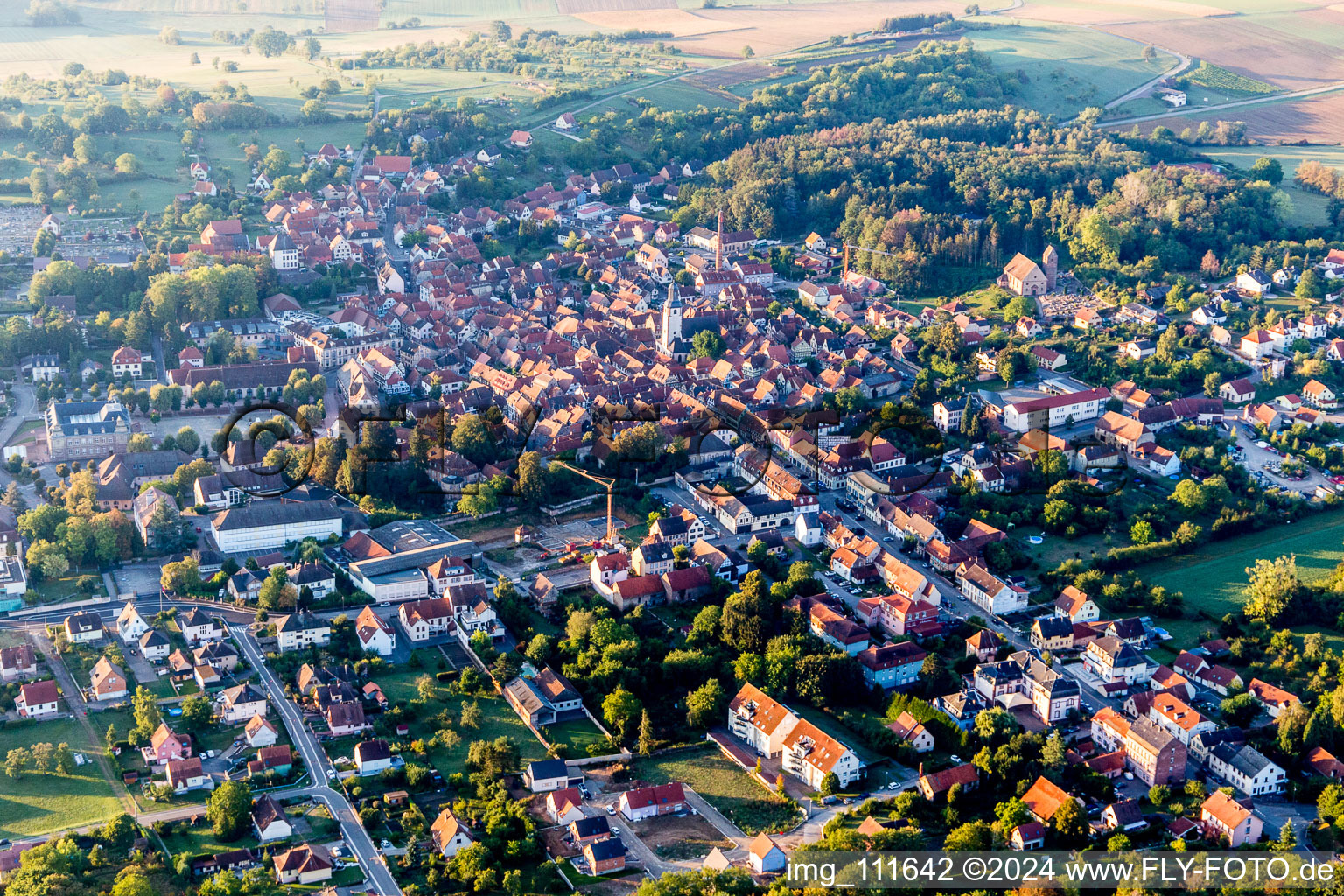 Vue aérienne de Bouxwiller dans le département Bas Rhin, France