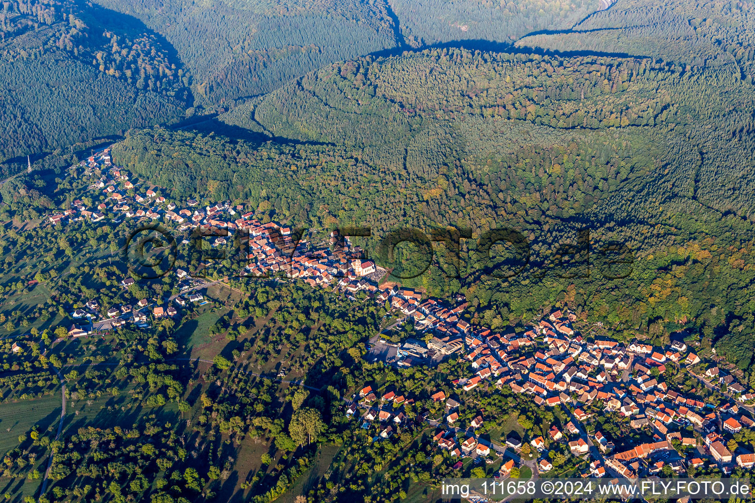 Vue aérienne de Saint-Jean-Saverne dans le département Bas Rhin, France