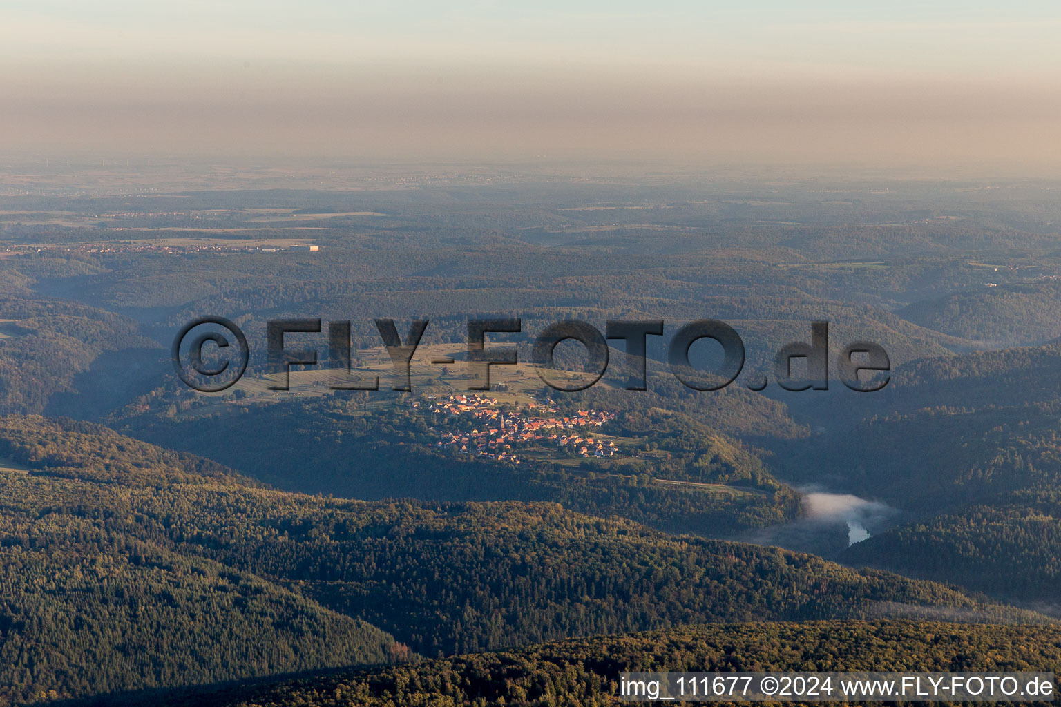 Vue aérienne de Eschbourg dans le département Bas Rhin, France