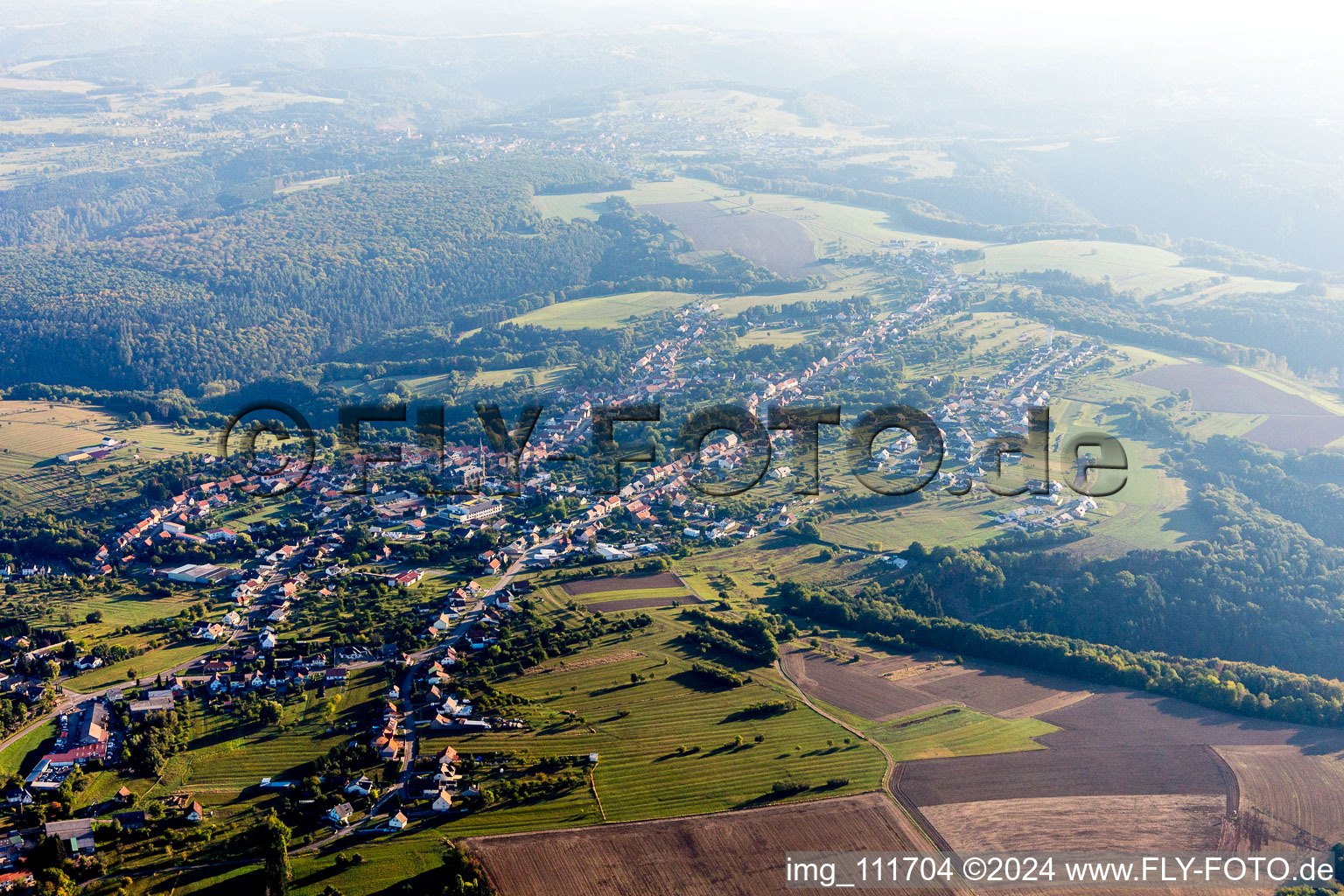 Vue aérienne de Montbronn dans le département Moselle, France