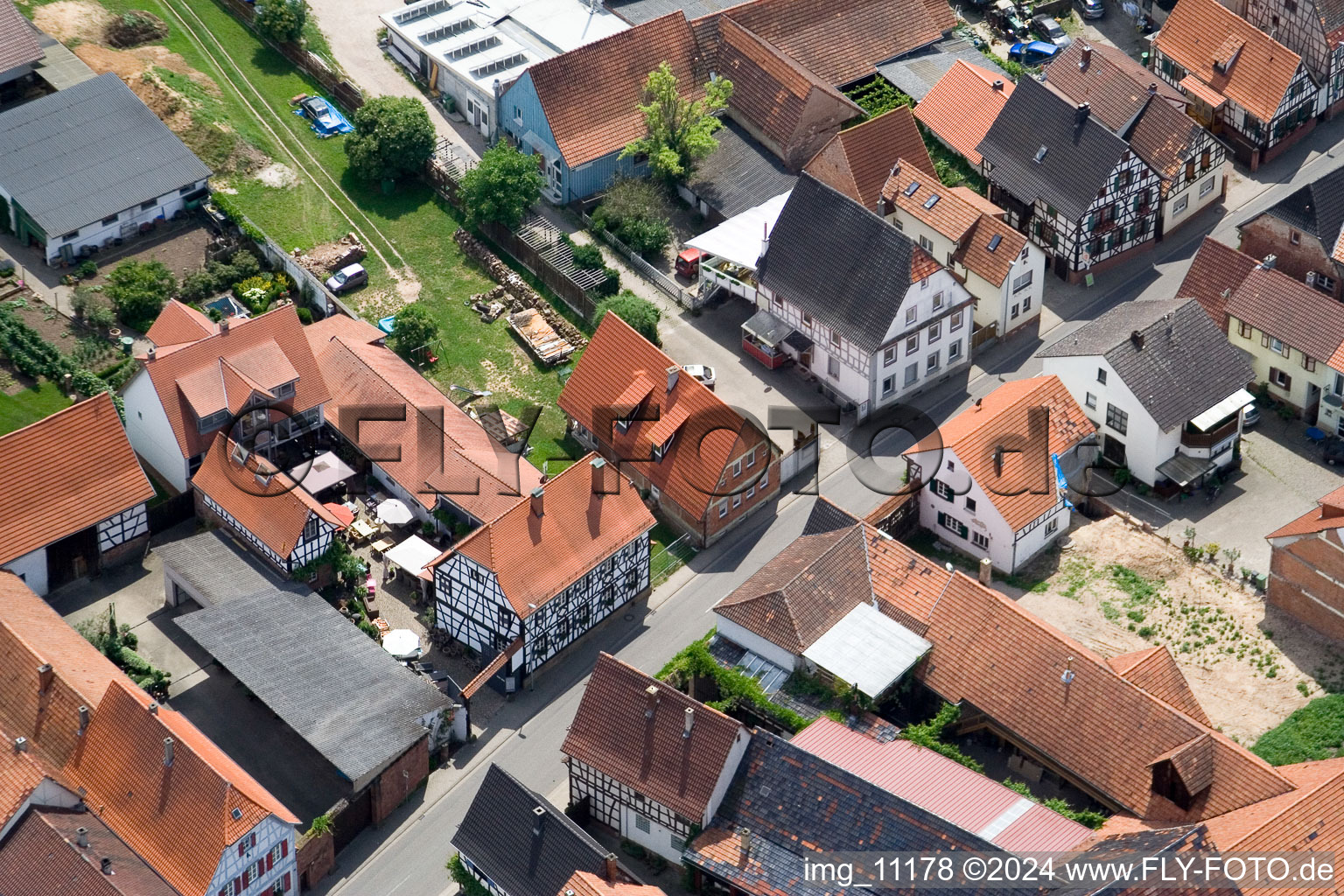 Vue aérienne de Winden dans le département Rhénanie-Palatinat, Allemagne