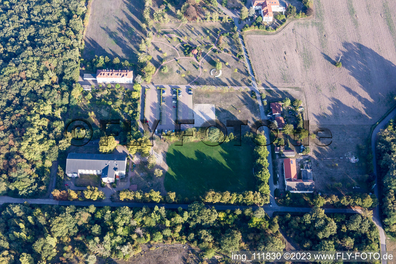 Vue oblique de Diaconesses du Campus Lachen à le quartier Speyerdorf in Neustadt an der Weinstraße dans le département Rhénanie-Palatinat, Allemagne