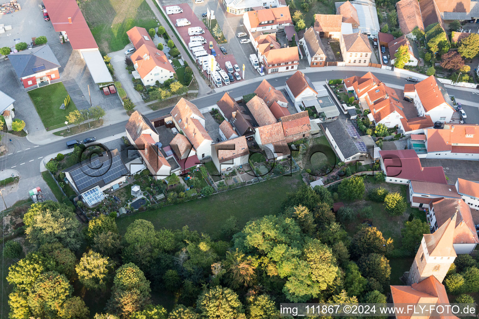 Vue aérienne de Minfeld dans le département Rhénanie-Palatinat, Allemagne