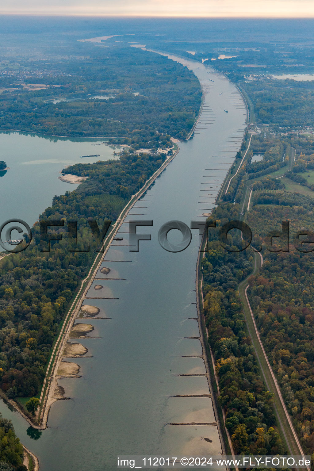 Au am Rhein dans le département Bade-Wurtemberg, Allemagne vue d'en haut