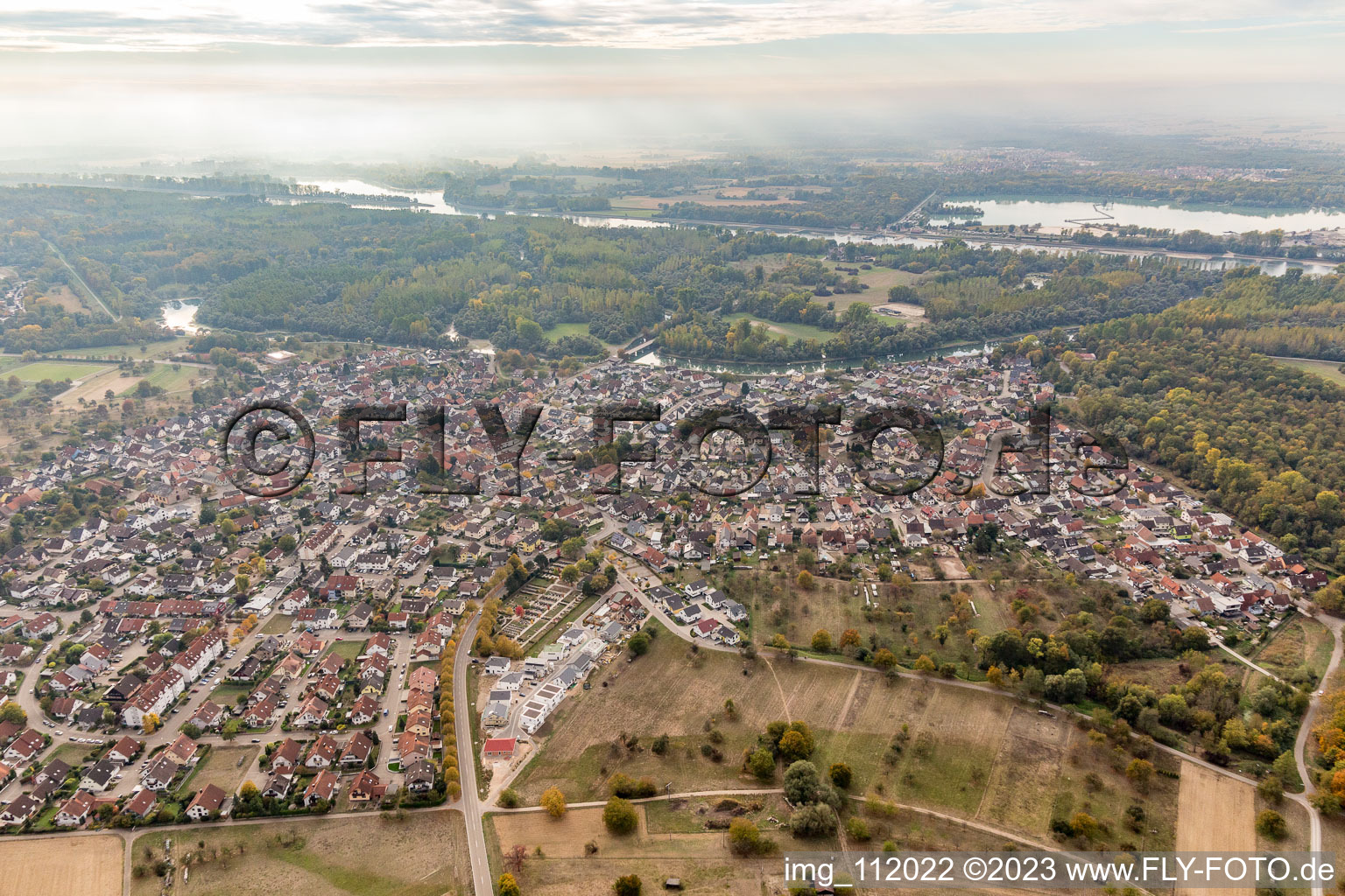 Vue aérienne de De l'est à le quartier Plittersdorf in Rastatt dans le département Bade-Wurtemberg, Allemagne