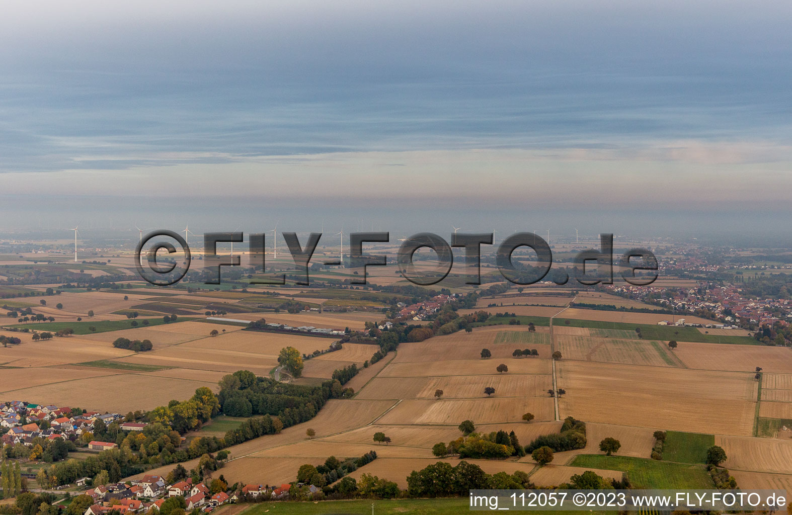 Photographie aérienne de Parc éolien EnBW - éolienne avec 6 éoliennes à Freckenfeld dans le département Rhénanie-Palatinat, Allemagne