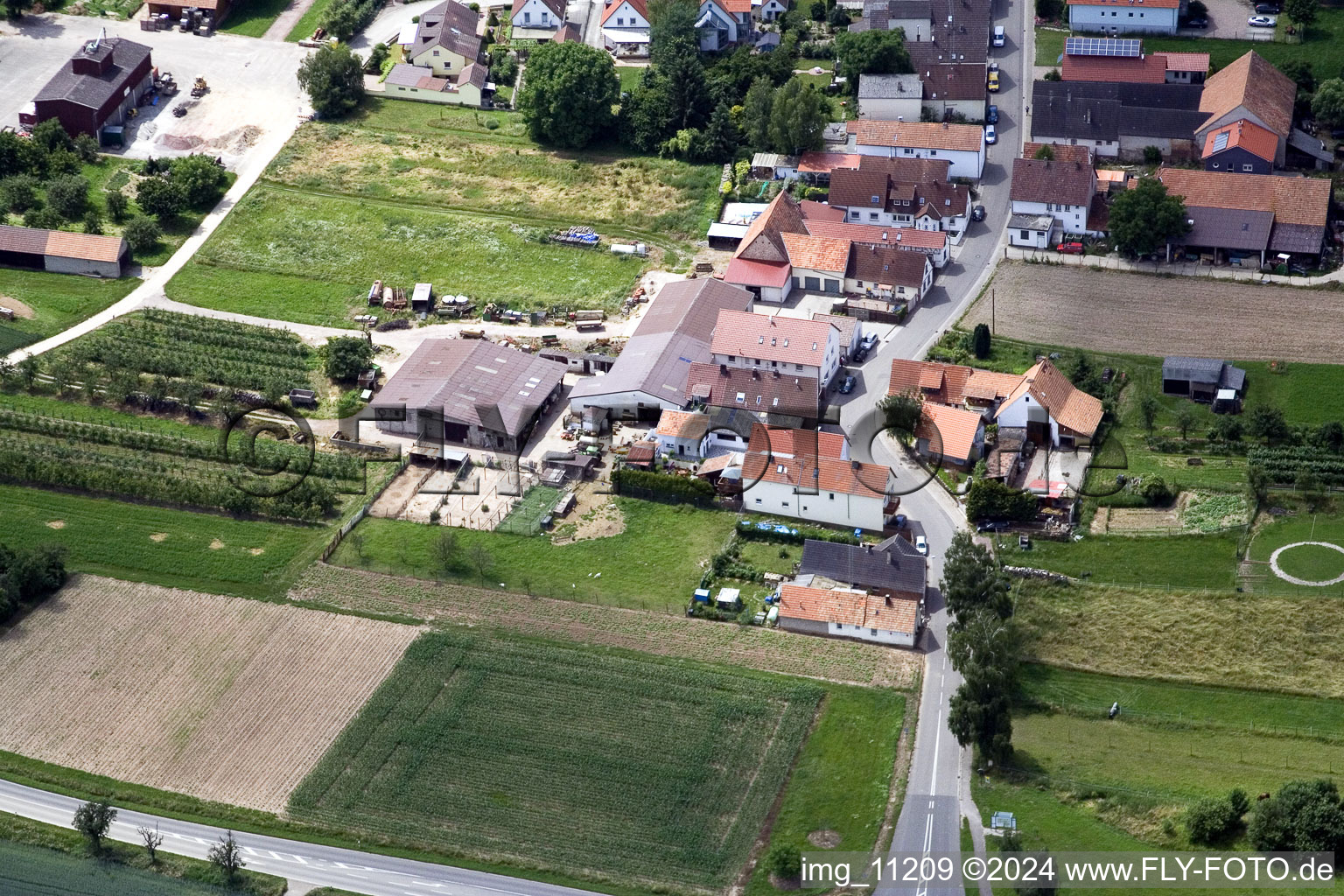 Quartier Mühlhofen in Billigheim-Ingenheim dans le département Rhénanie-Palatinat, Allemagne vu d'un drone