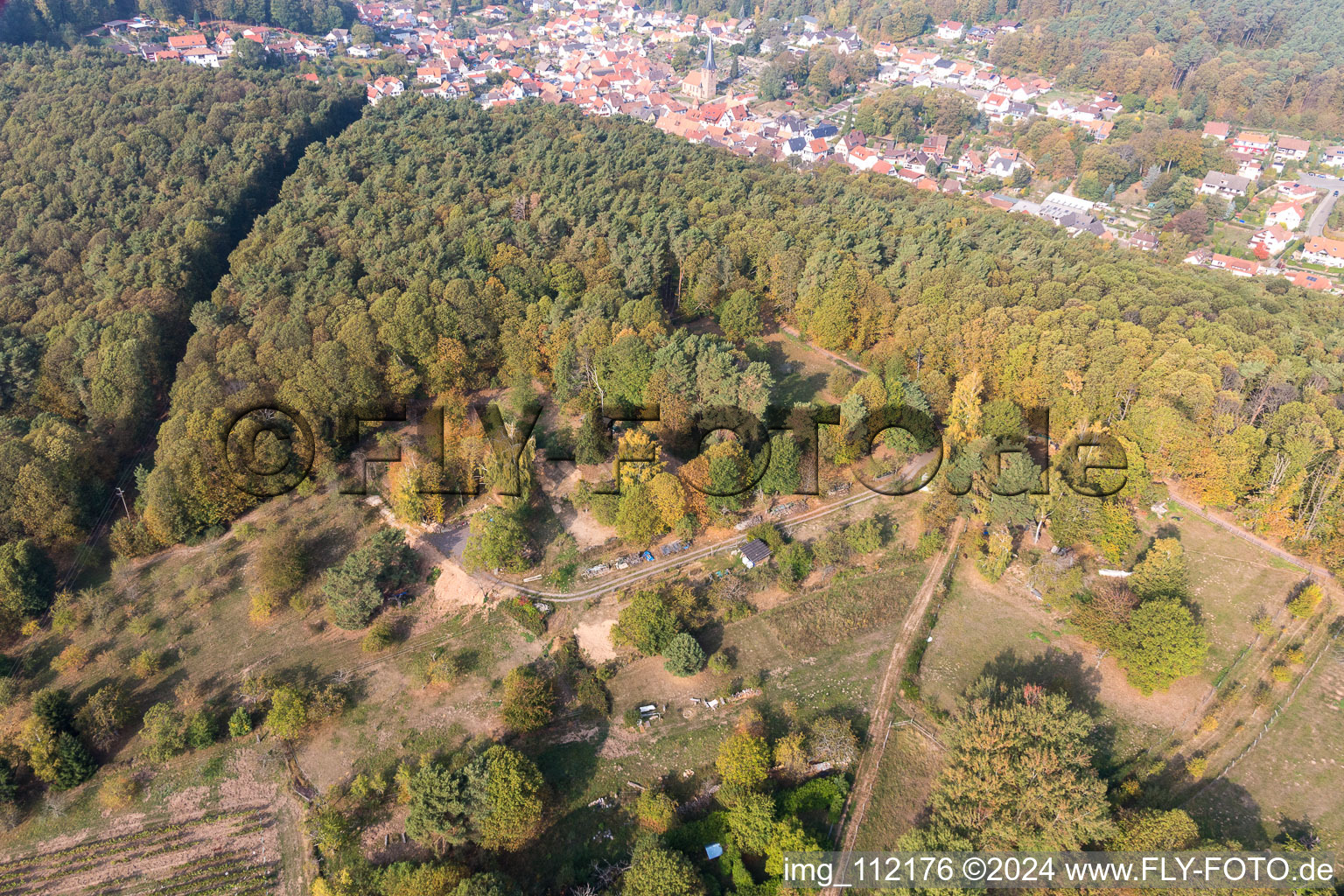 Enregistrement par drone de Dörrenbach dans le département Rhénanie-Palatinat, Allemagne