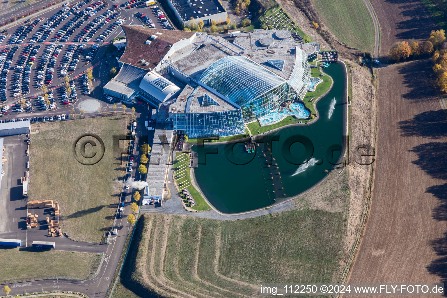 Vue aérienne de Thermes et univers balnéaire Sinsheim à Sinsheim dans le département Bade-Wurtemberg, Allemagne