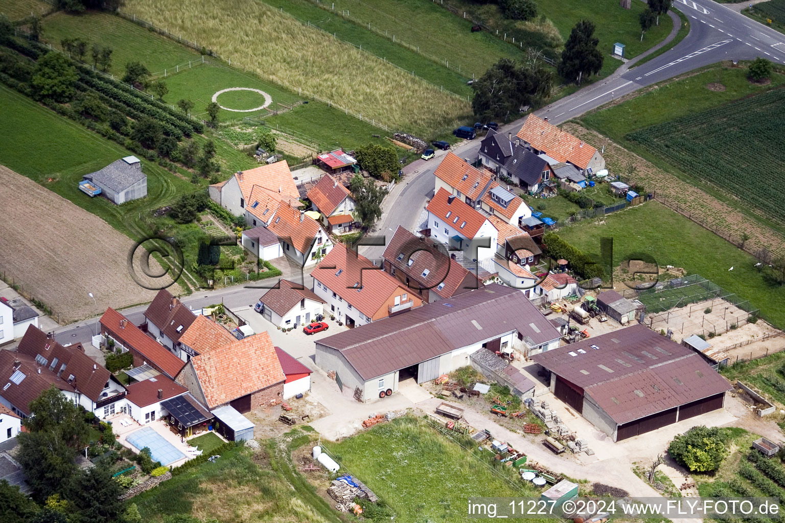 Quartier Mühlhofen in Billigheim-Ingenheim dans le département Rhénanie-Palatinat, Allemagne vu d'un drone