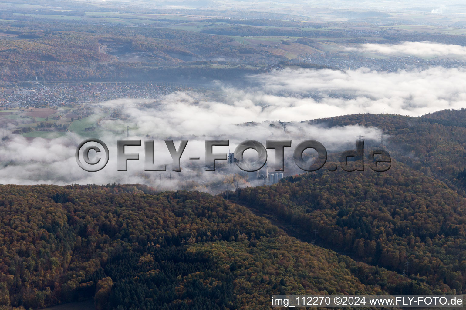 Vue aérienne de Cou à Haßmersheim à Haßmersheim dans le département Bade-Wurtemberg, Allemagne