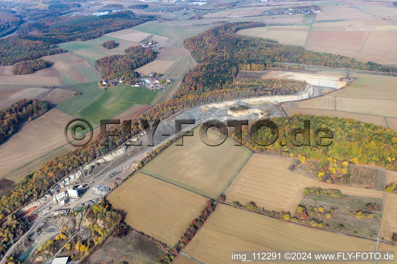 Vue aérienne de Hohenlohe-Bauland GmbH SHB Schotterwerke à Buchen dans le département Bade-Wurtemberg, Allemagne