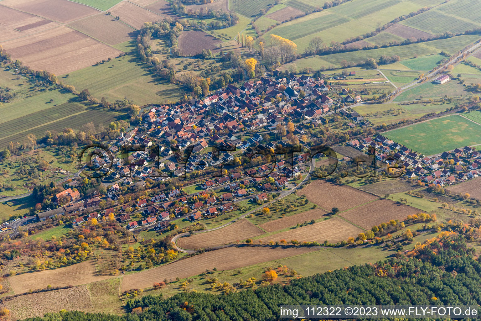 Vue aérienne de Tauberbischofsheim dans le département Bade-Wurtemberg, Allemagne