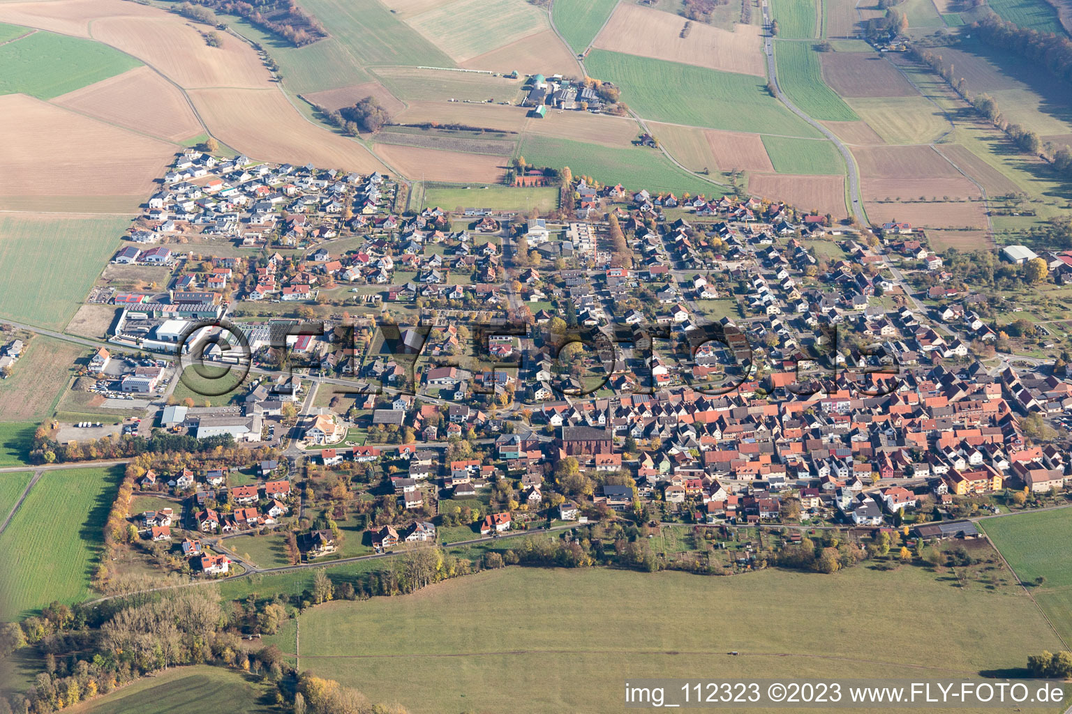 Vue aérienne de Werbach dans le département Bade-Wurtemberg, Allemagne