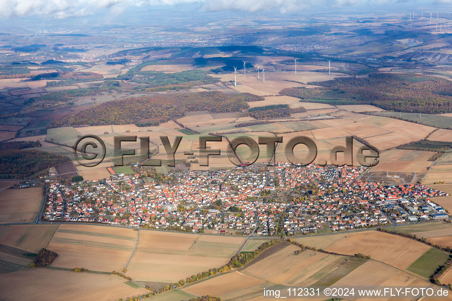 Vue aérienne de Hettstadt dans le département Bavière, Allemagne