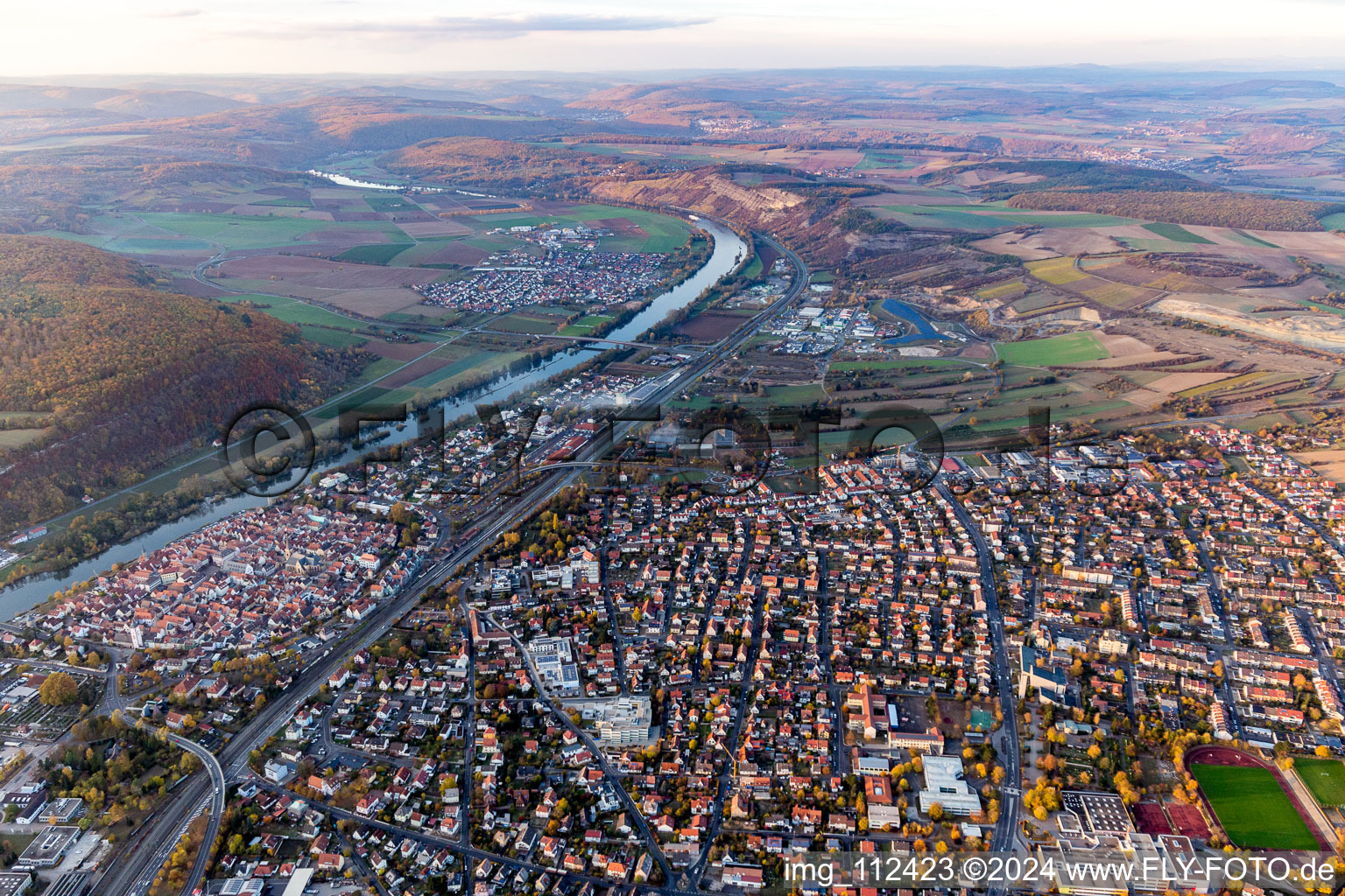 Photographie aérienne de Karlstadt am Main dans le département Bavière, Allemagne