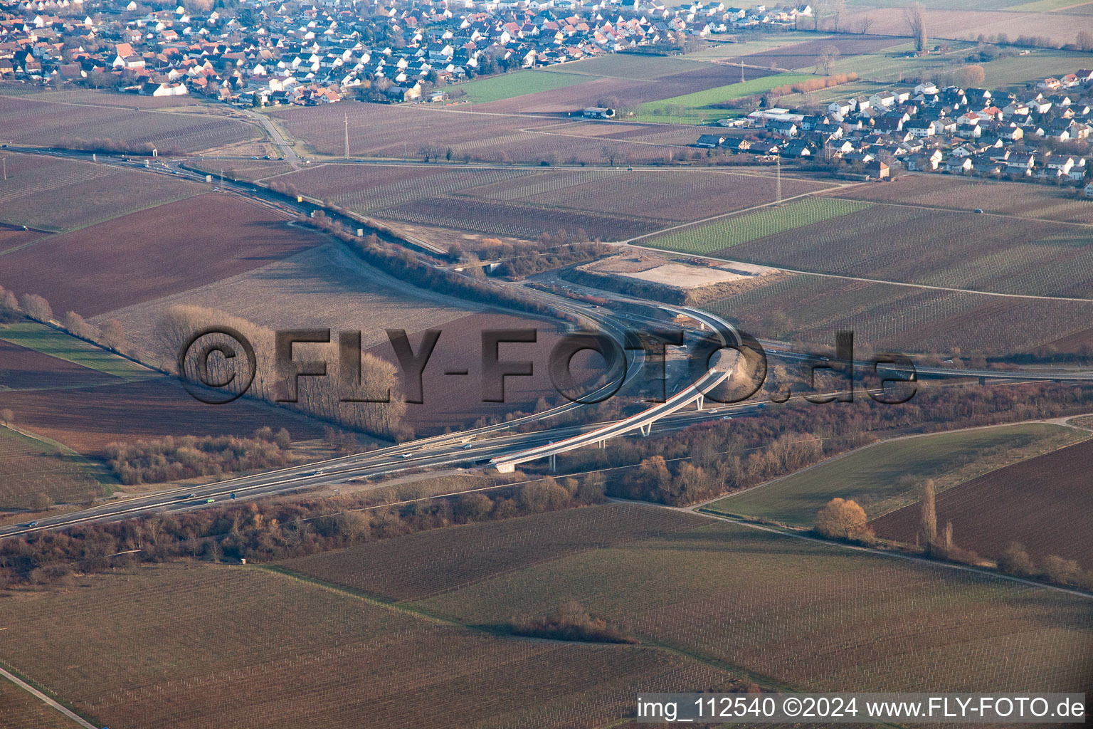 Vue aérienne de Nouvelle construction de l'échangeur autoroutier Landau Nord à le quartier Dammheim in Landau in der Pfalz dans le département Rhénanie-Palatinat, Allemagne