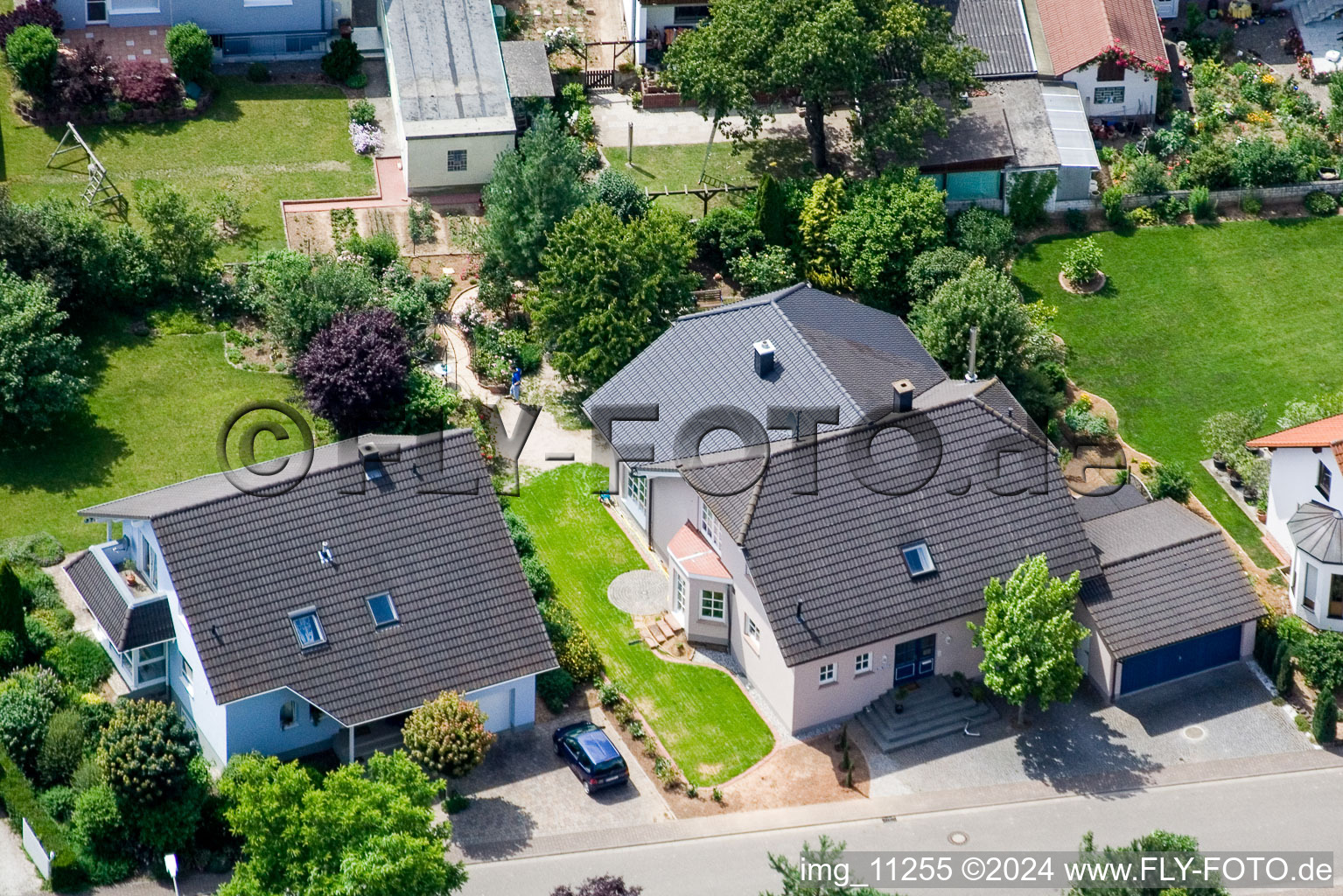 Vue d'oiseau de Steinweiler dans le département Rhénanie-Palatinat, Allemagne