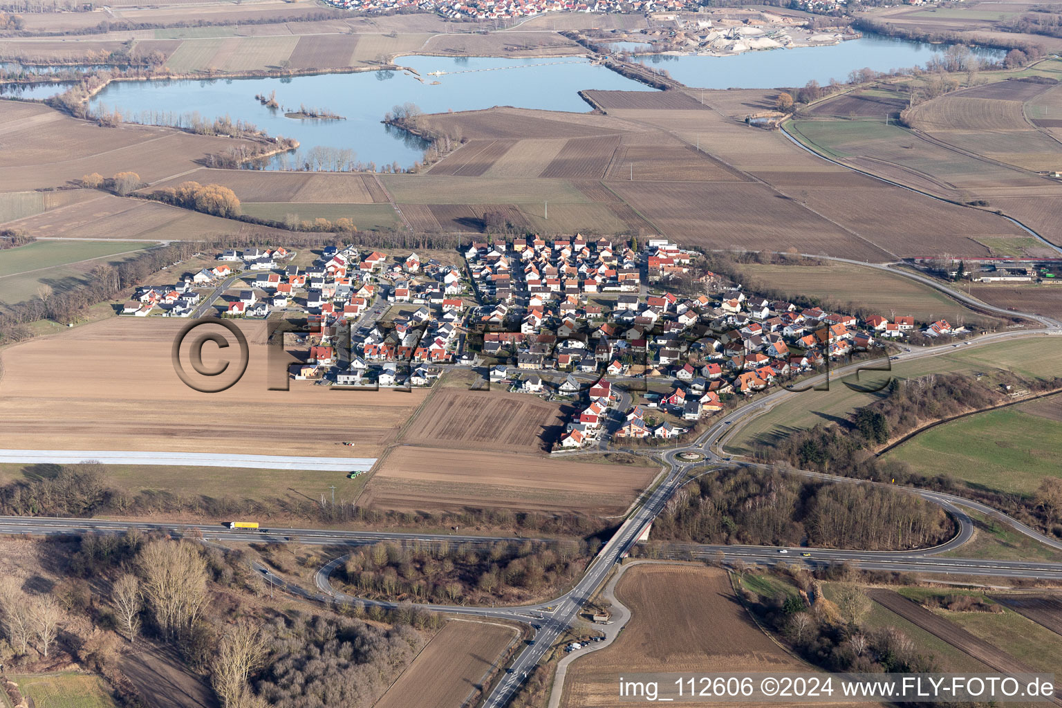 Quartier Hardtwald in Neupotz dans le département Rhénanie-Palatinat, Allemagne d'en haut