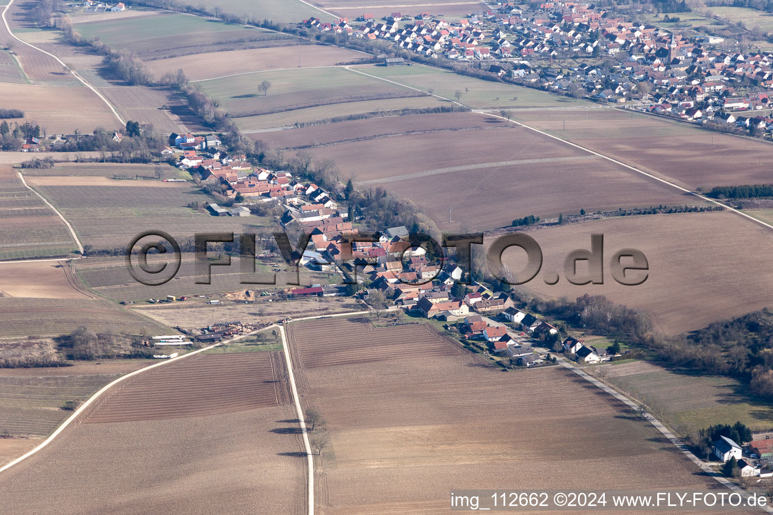 Vue aérienne de Champs agricoles et surfaces utilisables à Vollmersweiler dans le département Rhénanie-Palatinat, Allemagne