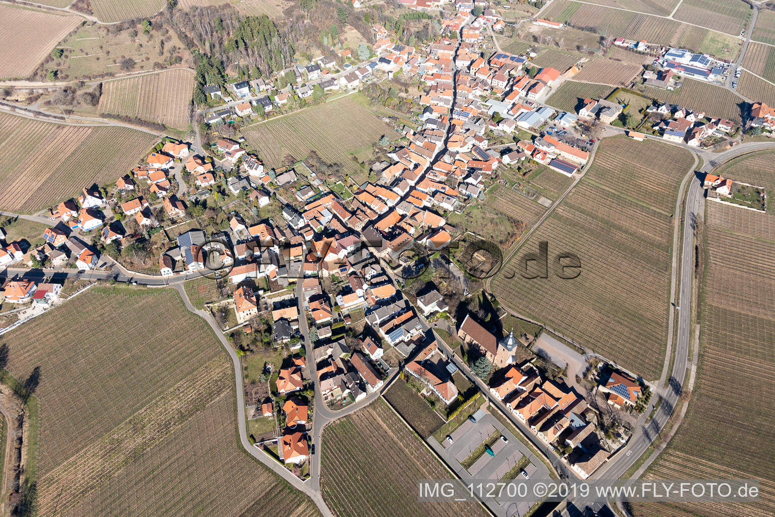 Enregistrement par drone de Burrweiler dans le département Rhénanie-Palatinat, Allemagne