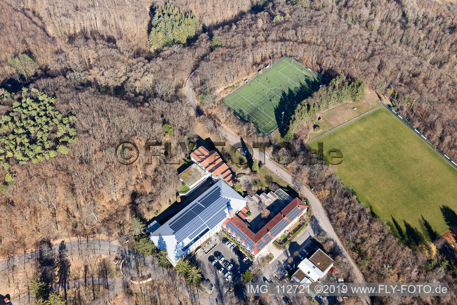 Vue aérienne de École de sport, SW-Deutscher FV eV à Edenkoben dans le département Rhénanie-Palatinat, Allemagne