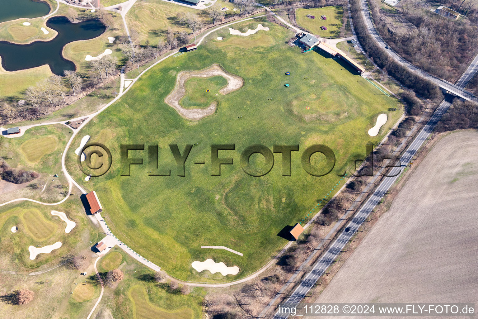 Vue aérienne de Clubhouse sur le terrain du parcours de golf Kurpfalz à Limburgerhof à Schifferstadt dans le département Rhénanie-Palatinat, Allemagne