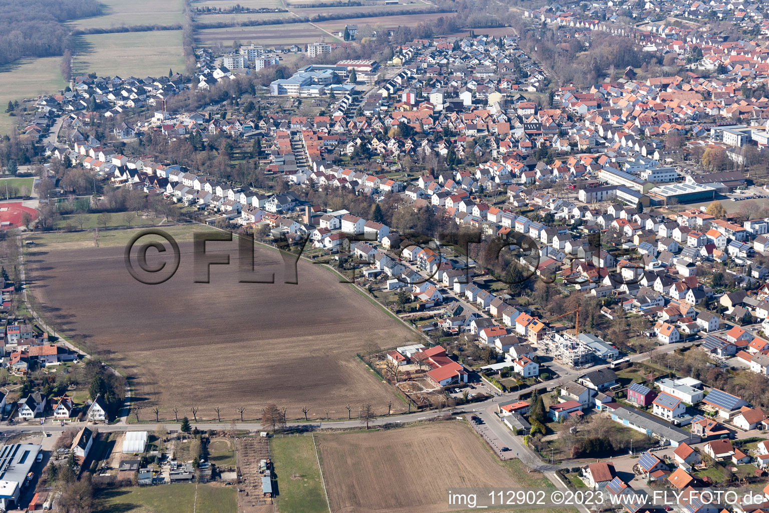 Vue d'oiseau de Quartier Herxheim in Herxheim bei Landau dans le département Rhénanie-Palatinat, Allemagne