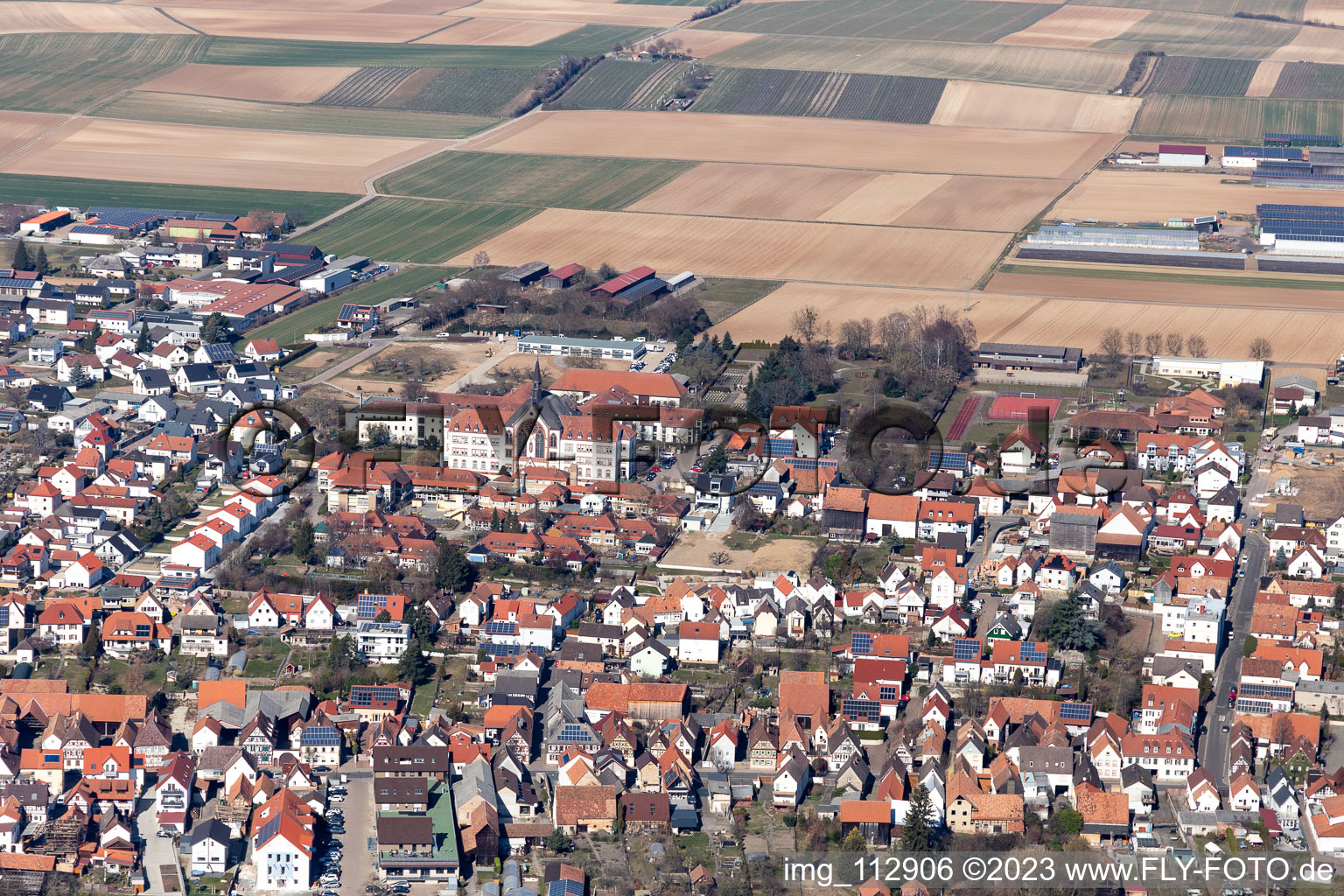 Image drone de Quartier Herxheim in Herxheim bei Landau/Pfalz dans le département Rhénanie-Palatinat, Allemagne