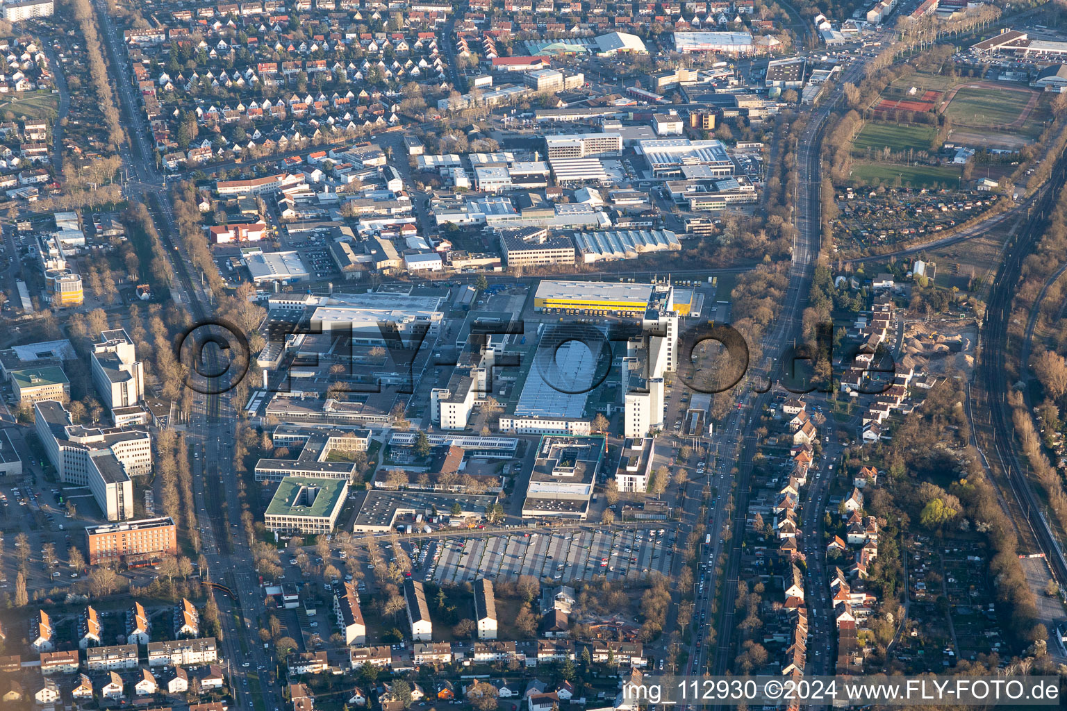 Vue aérienne de Siemens à le quartier Knielingen in Karlsruhe dans le département Bade-Wurtemberg, Allemagne