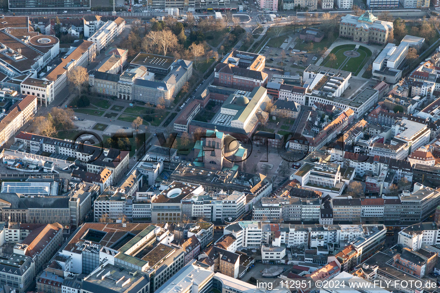 Vue aérienne de Saint-Étienne et Friedrichsplatz à le quartier Innenstadt-West in Karlsruhe dans le département Bade-Wurtemberg, Allemagne