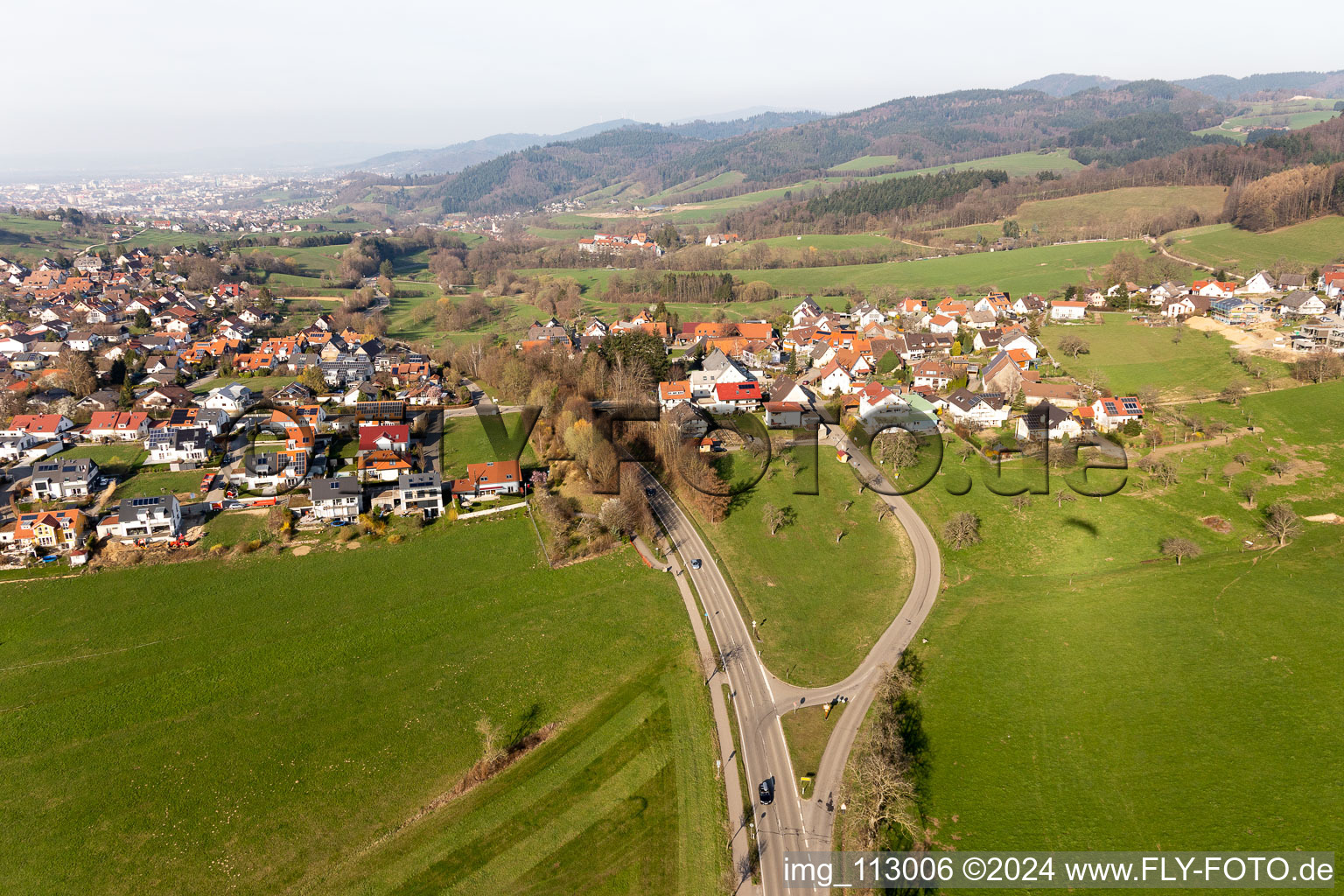 Vue aérienne de Wittnau dans le département Bade-Wurtemberg, Allemagne