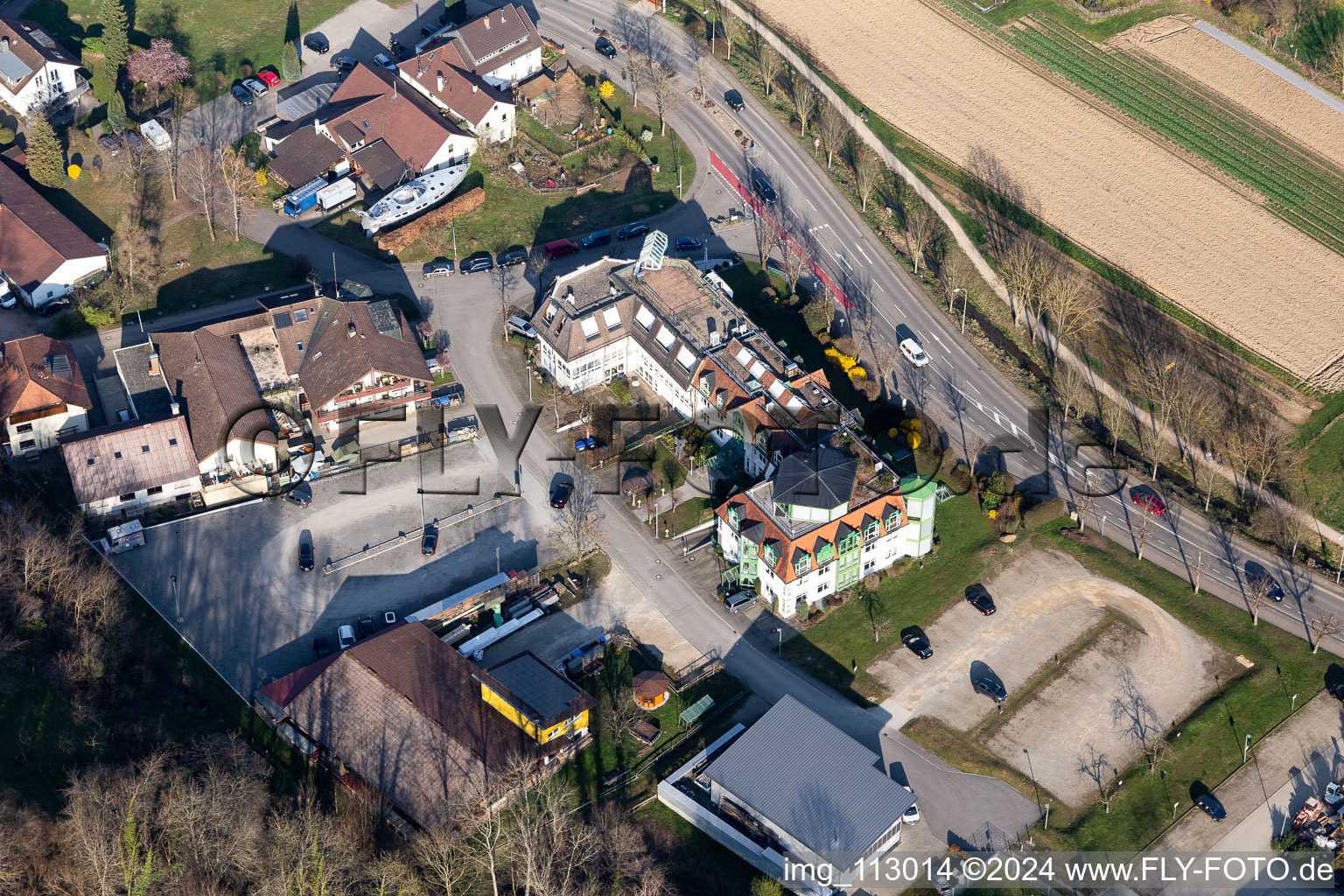 Vue aérienne de Jardin sur le toit - paysage dans un immeuble à Au dans le département Bade-Wurtemberg, Allemagne