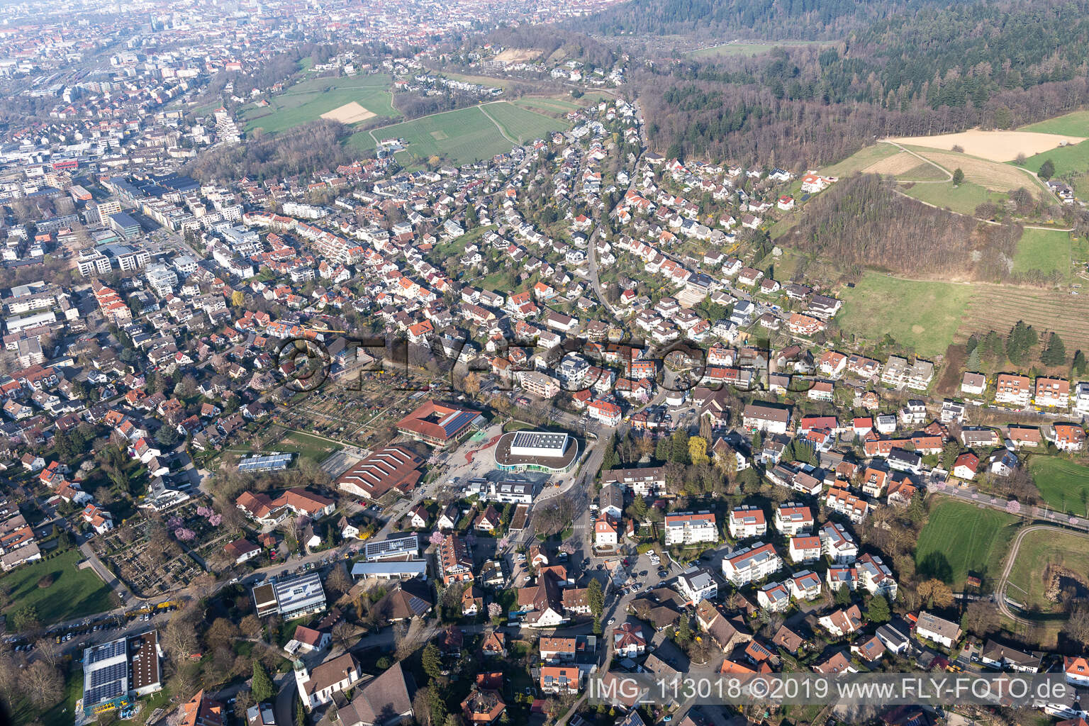 Vue aérienne de Merzhausen dans le département Bade-Wurtemberg, Allemagne