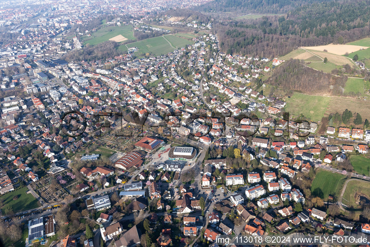 Vue aérienne de Merzhausen dans le département Bade-Wurtemberg, Allemagne