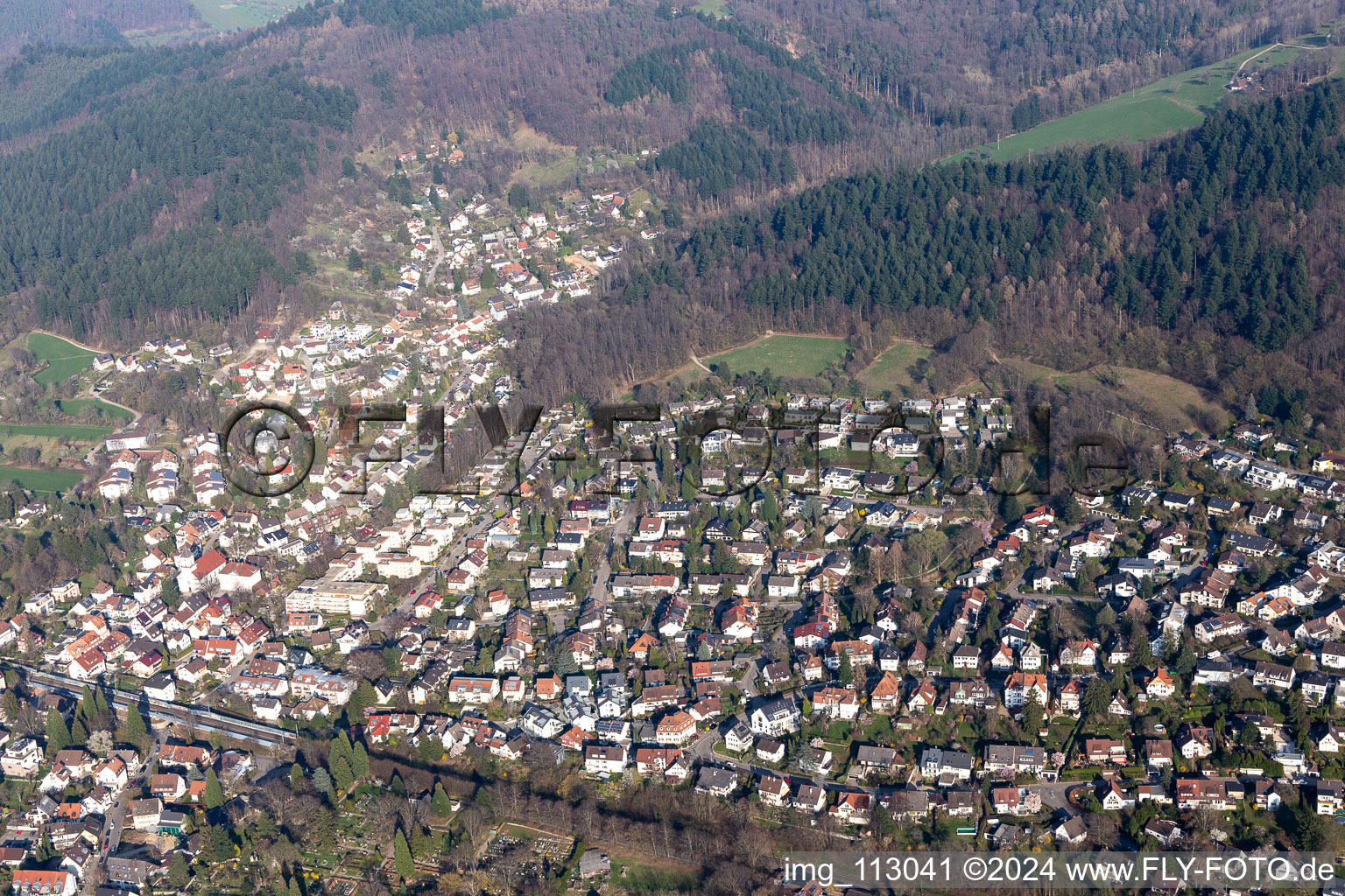 Vue aérienne de Quartier Zähringen in Freiburg im Breisgau dans le département Bade-Wurtemberg, Allemagne