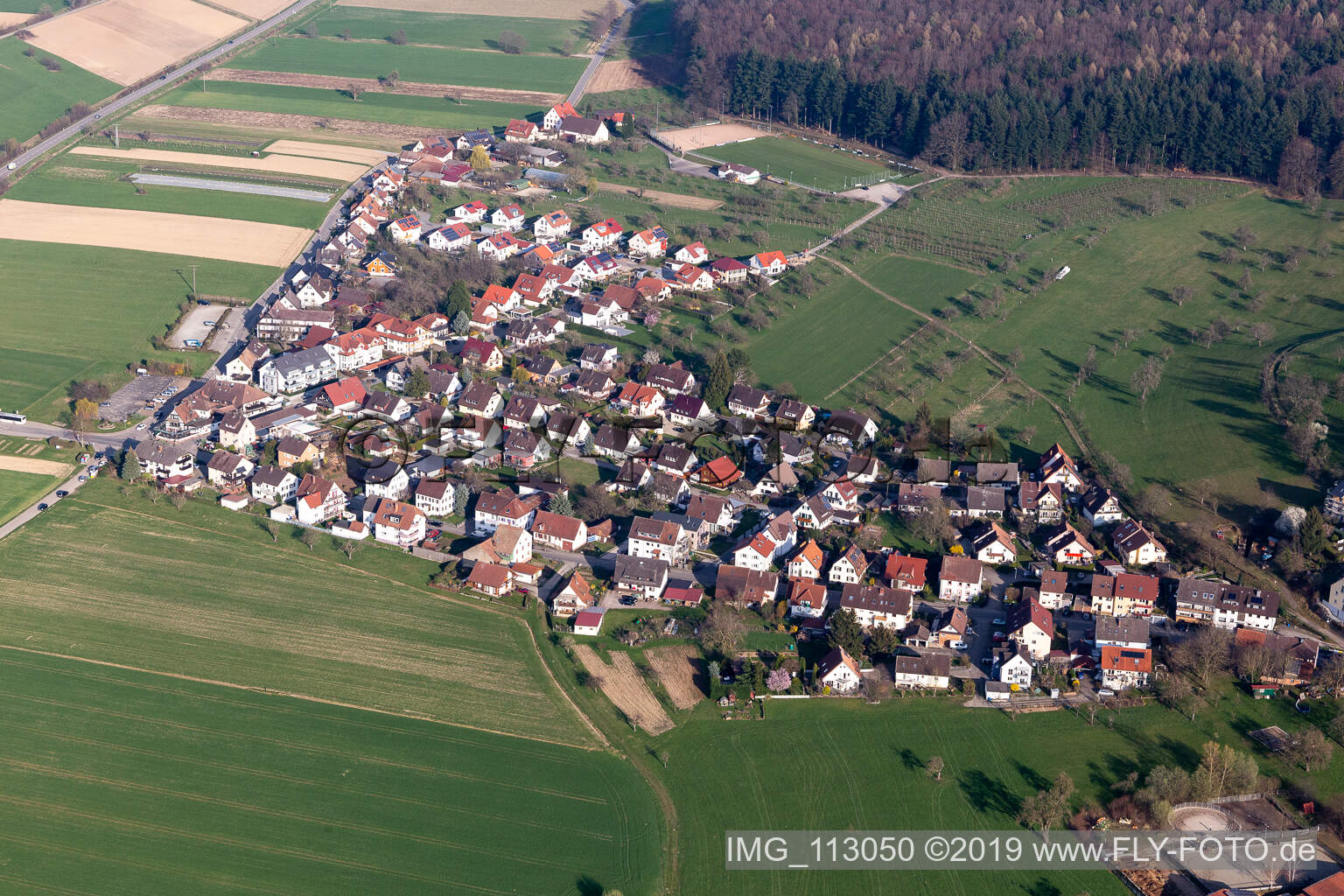 Vue oblique de Heuweiler dans le département Bade-Wurtemberg, Allemagne