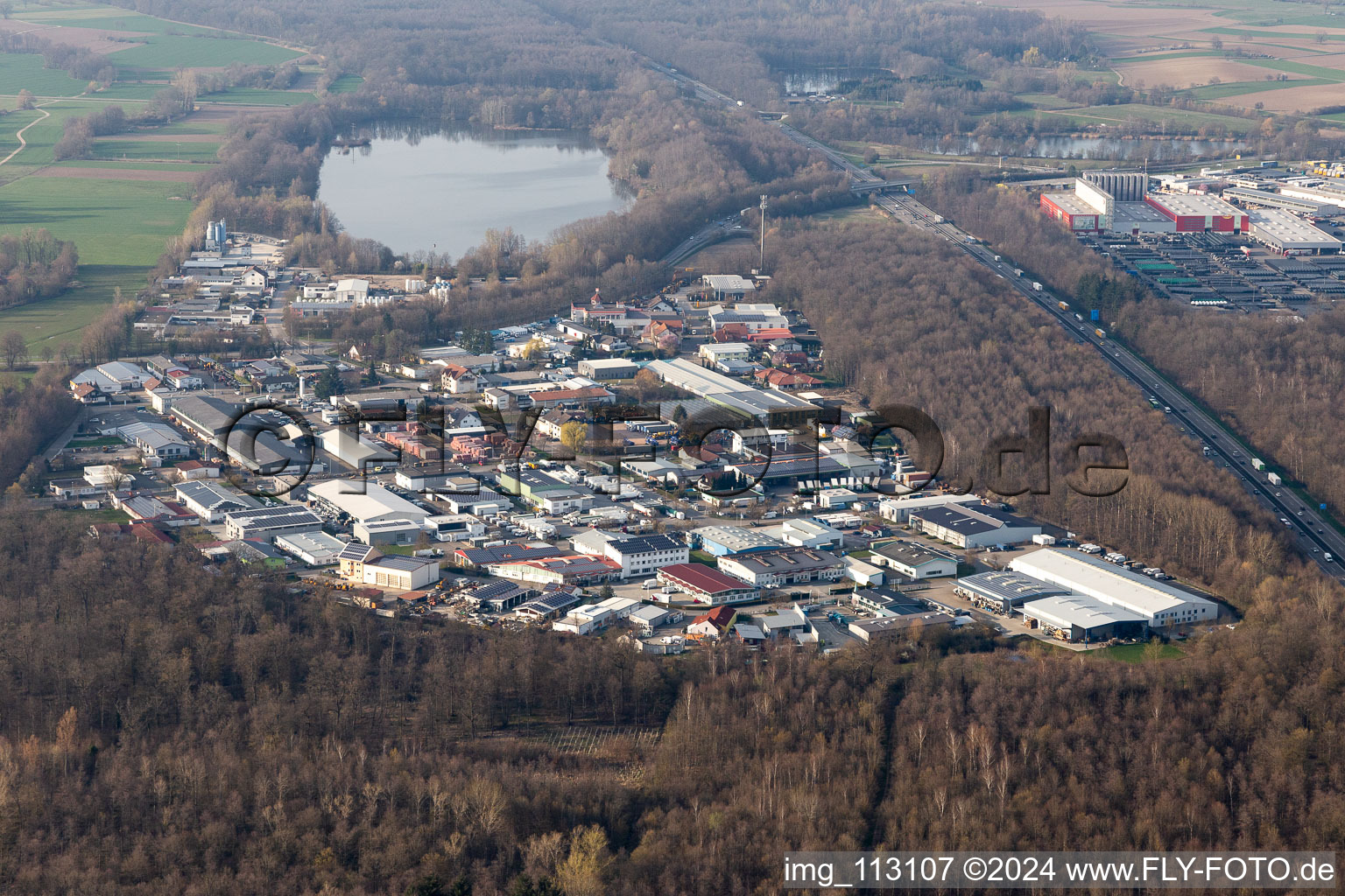 Vue aérienne de Zone commerciale à Teningen dans le département Bade-Wurtemberg, Allemagne