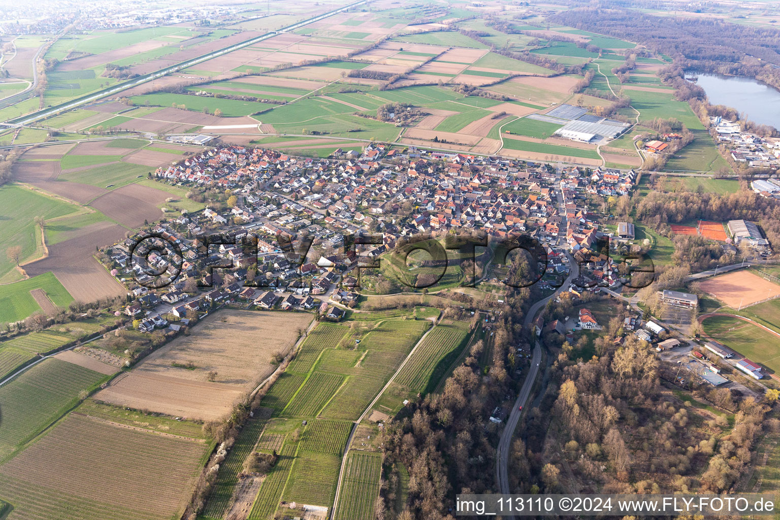 Vue aérienne de Nimbourg à Teningen dans le département Bade-Wurtemberg, Allemagne