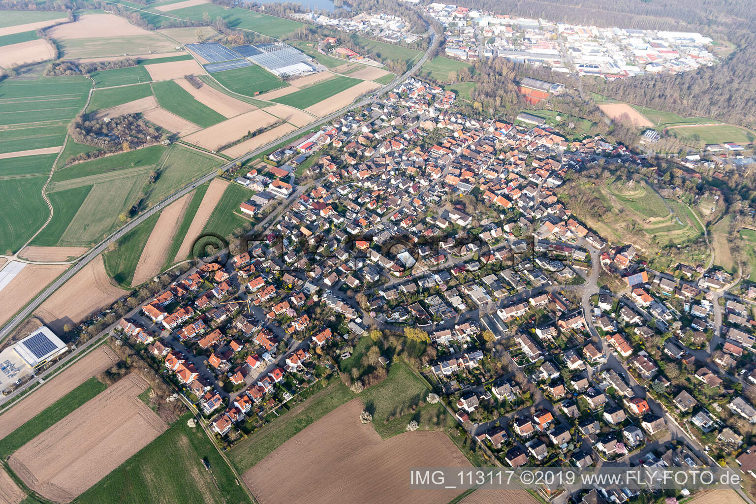 Vue aérienne de Nimbourg à Teningen dans le département Bade-Wurtemberg, Allemagne