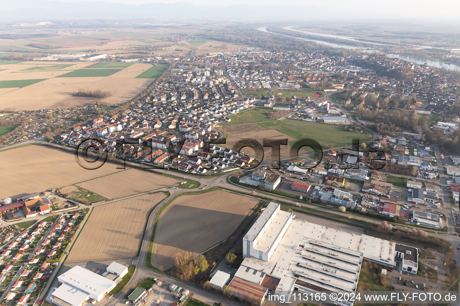 Vue aérienne de Breisach am Rhein dans le département Bade-Wurtemberg, Allemagne