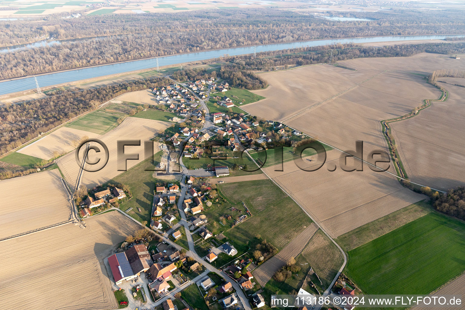 Vue aérienne de Geiswasser dans le département Haut-Rhin, France