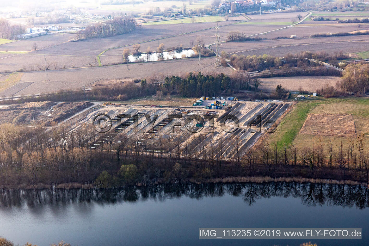 Photographie aérienne de Jockgrim dans le département Rhénanie-Palatinat, Allemagne