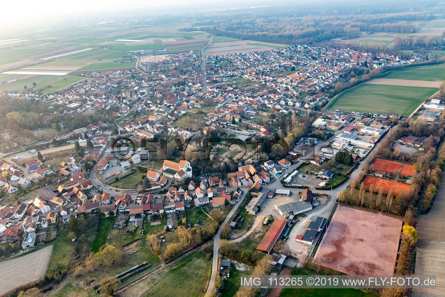 Image drone de Hördt dans le département Rhénanie-Palatinat, Allemagne